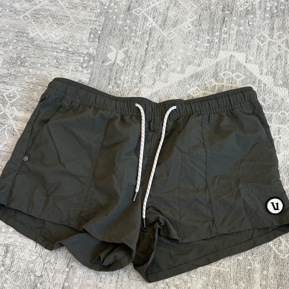 Vuori women’s casual shorts